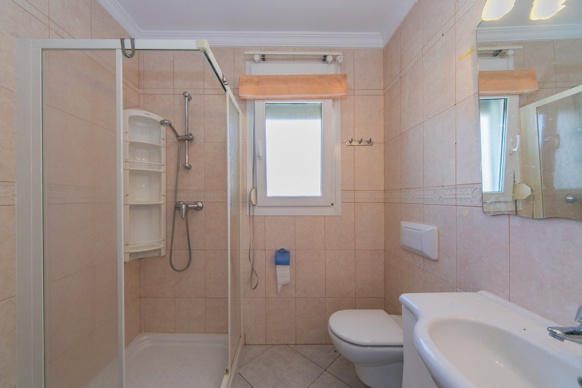 Se vende Villa - Chalet de 3 dormitorios en Costa Blanca, Alicante, España