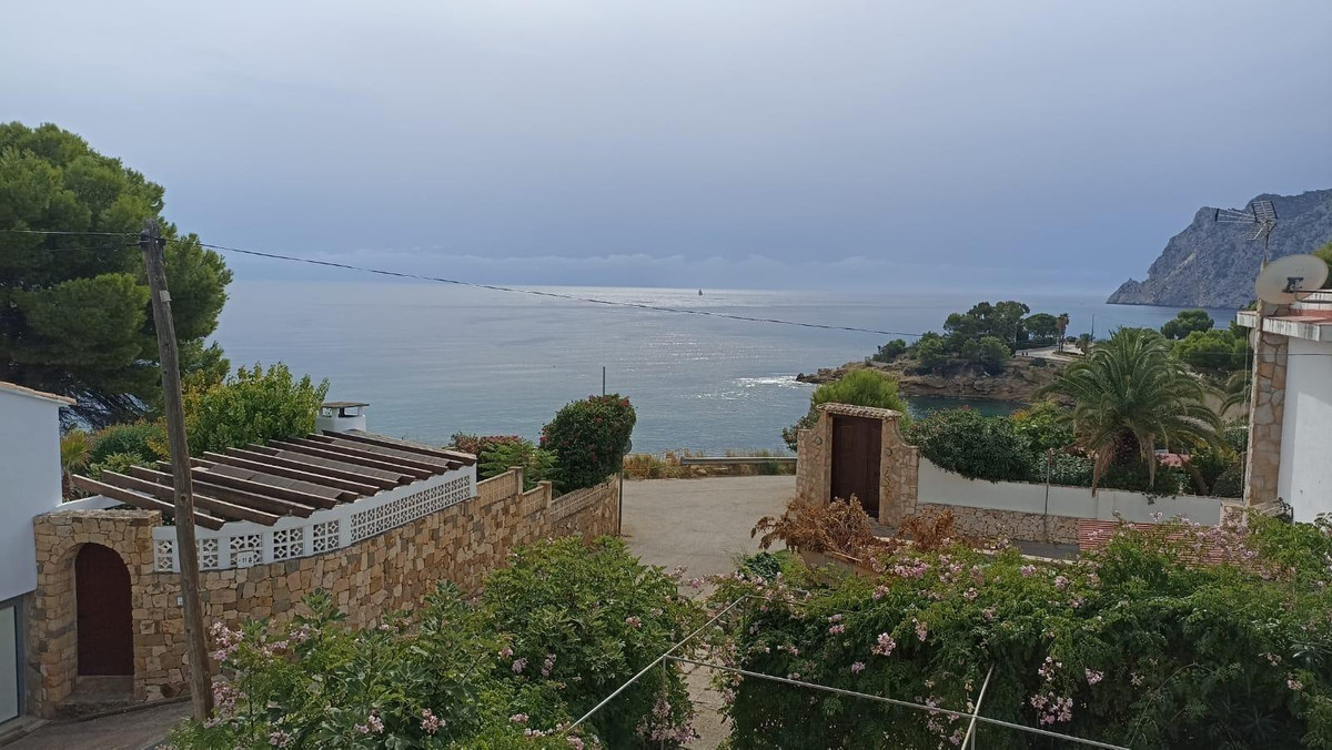 11 Bed Townhouse for sale in Calpe Costa Blanca, Alicante, Spain