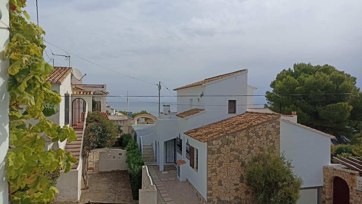 11 Bed Townhouse for sale in Calpe Costa Blanca, Alicante, Spain