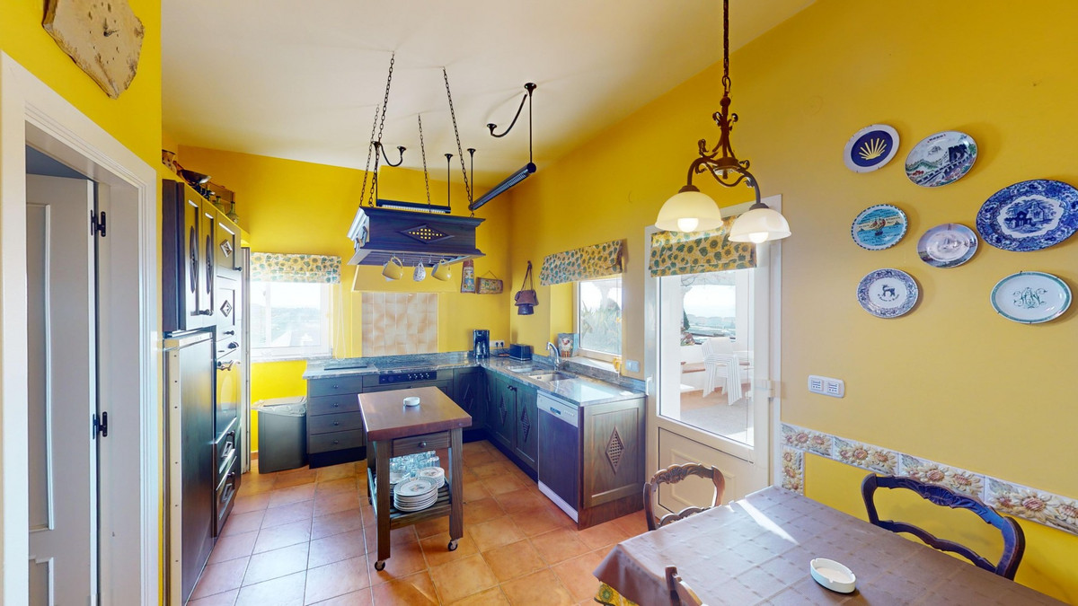 3 Bed Townhouse for sale in Torrox Costa Del Sol East, Málaga, Spain