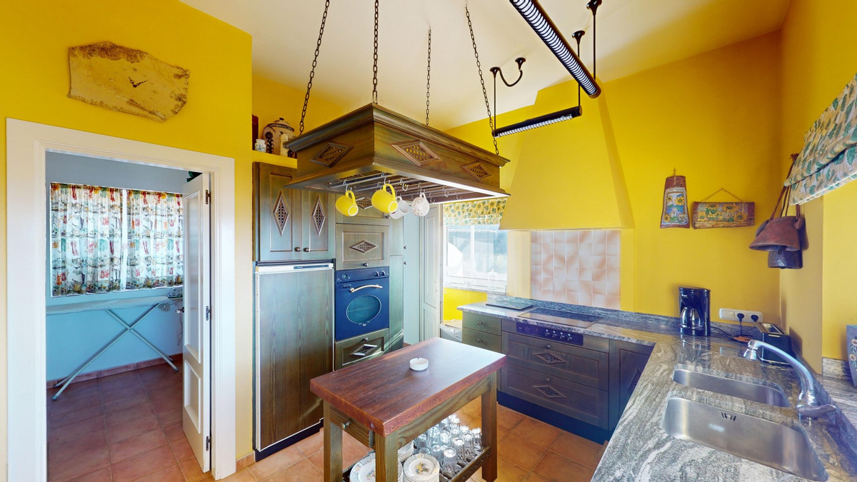 3 Bed Townhouse for sale in Torrox Costa Del Sol East, Málaga, Spain