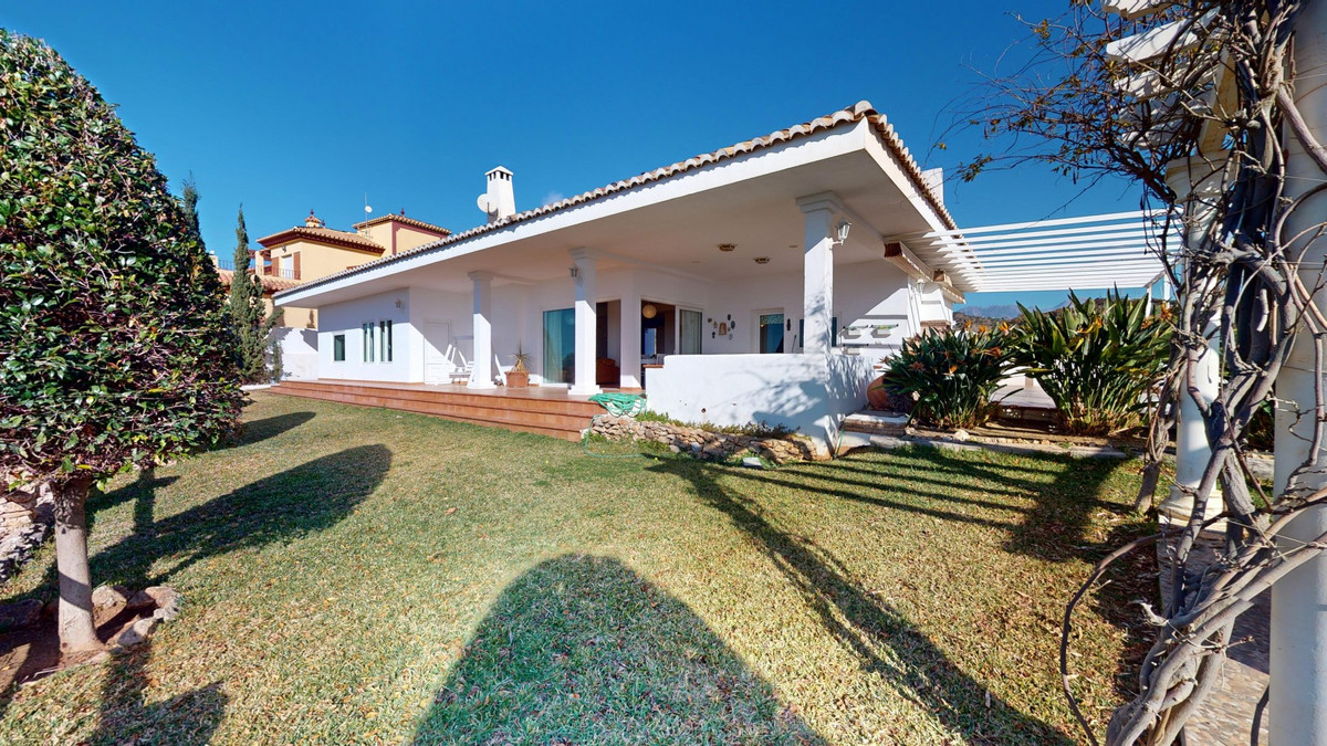 3 Bed Townhouse for sale in Torrox Costa Del Sol East, Málaga, Spain