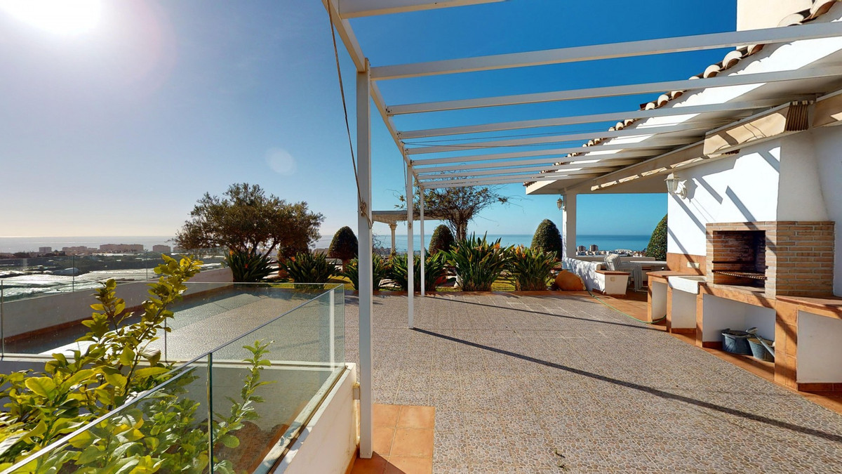 3 Bed Townhouse for sale in Torrox Costa Del Sol East, Málaga, Spain