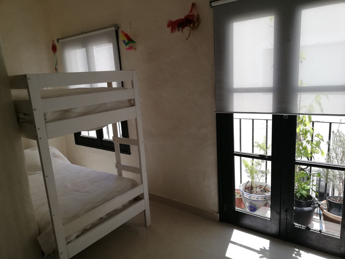 Se vende Apartamento Planta Media de 2 dormitorios en Costa Del Sol, Málaga, España