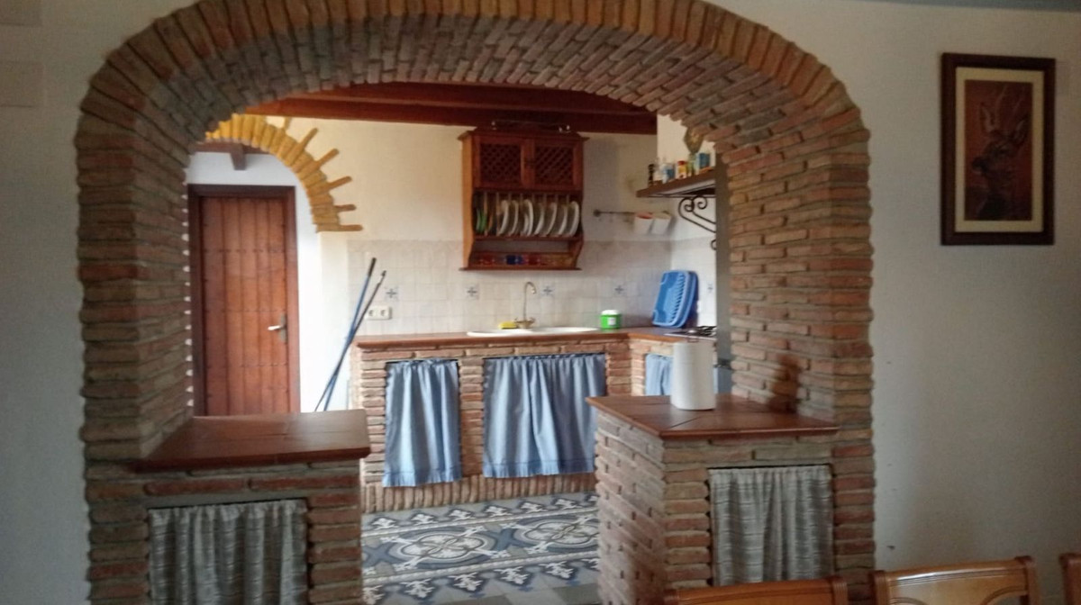 4 Bed Townhouse for sale in Cortes De La Frontera Costa Del Sol, Málaga, Spain