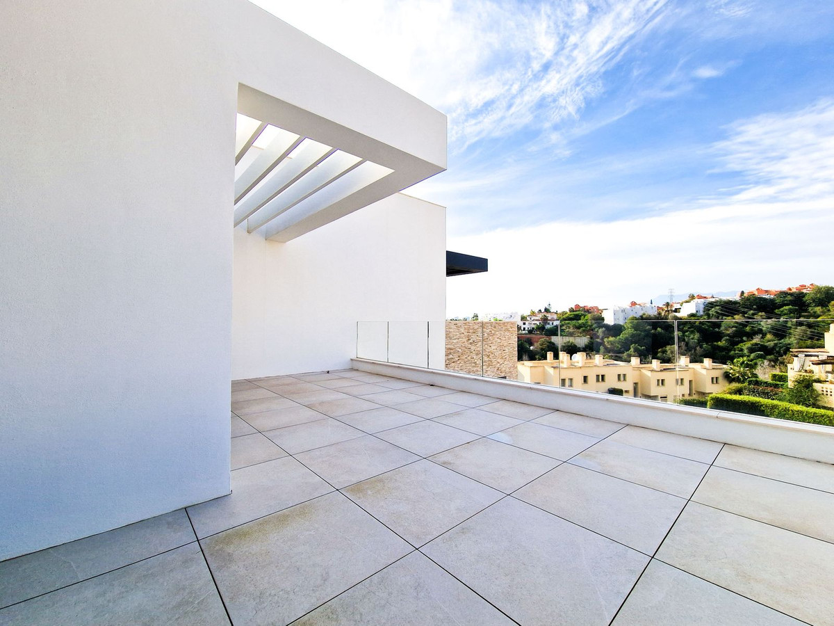 2 Bed Apartment for sale in Artola Costa Del Sol, Málaga, Spain