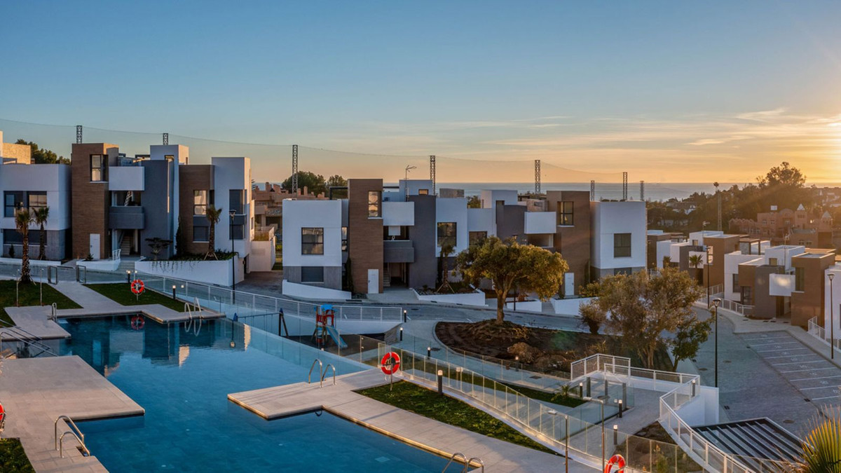 2 Bed Apartment for sale in Artola Costa Del Sol, Málaga, Spain