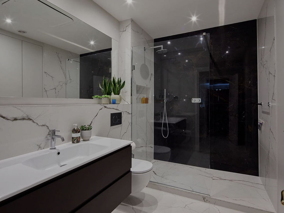 Se vende Villa - Chalet de 5 dormitorios en Costa Del Sol, Málaga, España