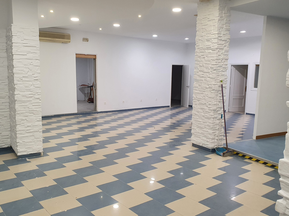 Se vende Tienda  en Costa Del Sol, Málaga, España
