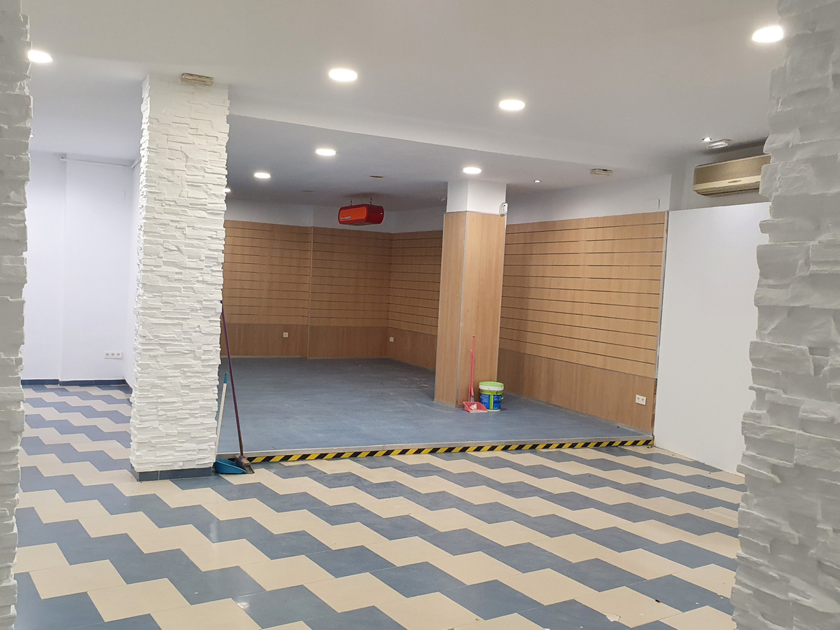 Se vende Tienda  en Costa Del Sol, Málaga, España