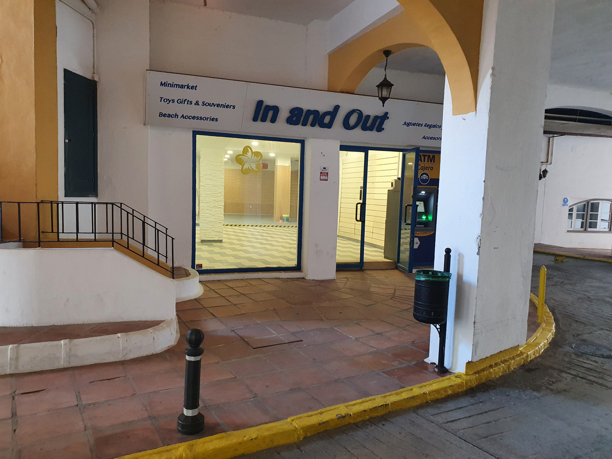 Se vende Tienda  en Costa Del Sol, Málaga, España