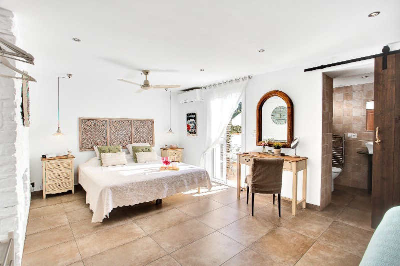 6 Bed Townhouse for sale in Marbesa Costa Del Sol, Málaga, Spain