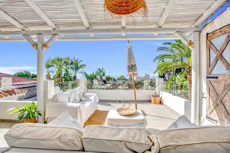 6 Bed Townhouse for sale in Marbesa Costa Del Sol, Málaga, Spain