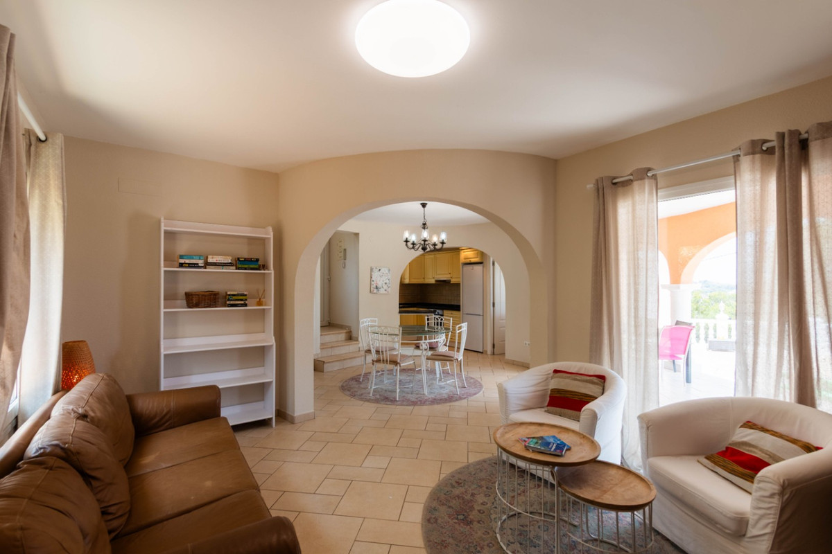 Se vende Villa - Chalet de 3 dormitorios en Costa Blanca, Alicante, España