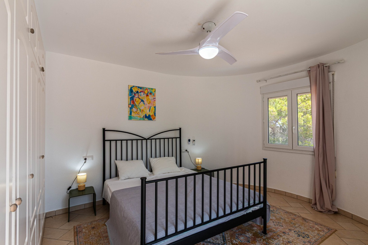 Se vende Villa - Chalet de 3 dormitorios en Costa Blanca, Alicante, España