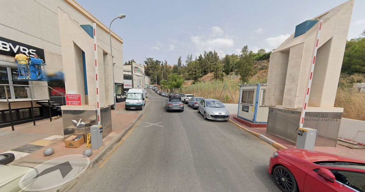 1 Bed Commercial unit for sale in Nueva Andalucía Costa Del Sol, Málaga, Spain