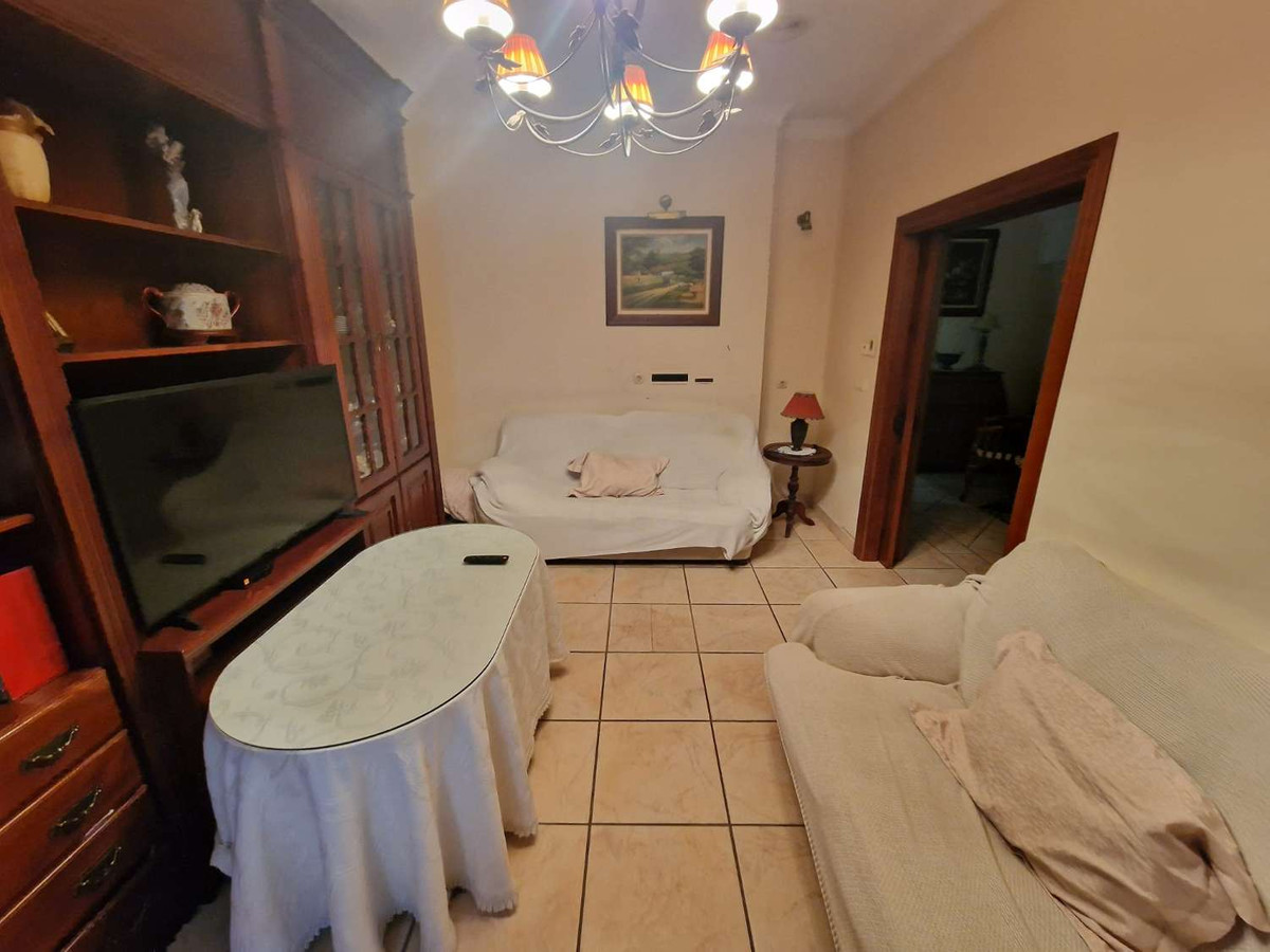 Se vende Villa - Chalet de 5 dormitorios en Costa Del Sol, Málaga, España