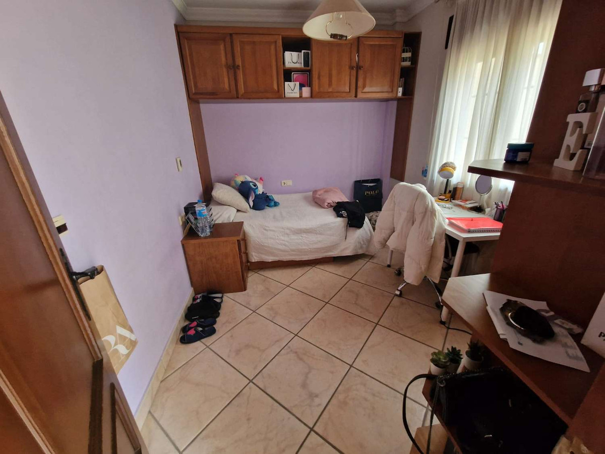 Se vende Villa - Chalet de 5 dormitorios en Costa Del Sol, Málaga, España