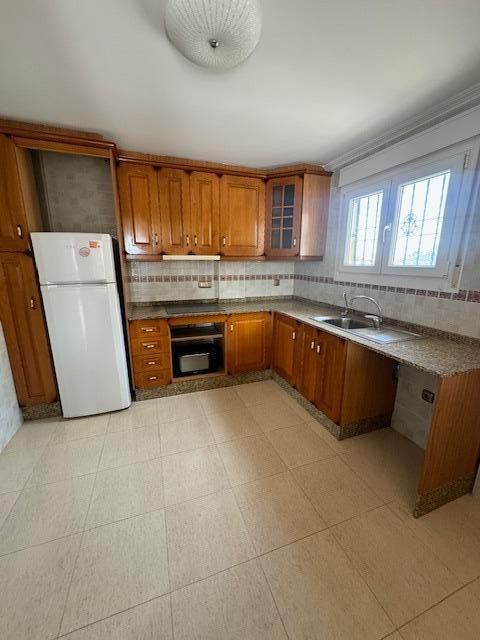 Se vende Bungalow de 4 dormitorios en Costa Blanca, Alicante, España