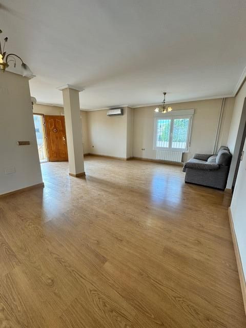 Se vende Bungalow de 4 dormitorios en Costa Blanca, Alicante, España