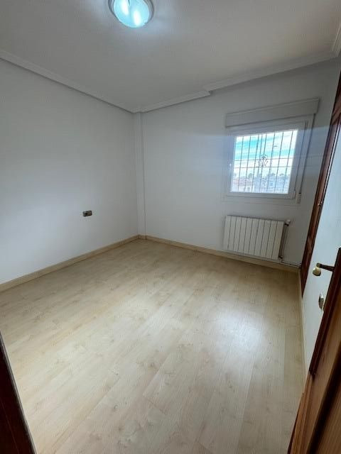 Se vende Bungalow de 4 dormitorios en Costa Blanca, Alicante, España