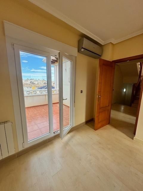 Se vende Bungalow de 4 dormitorios en Costa Blanca, Alicante, España