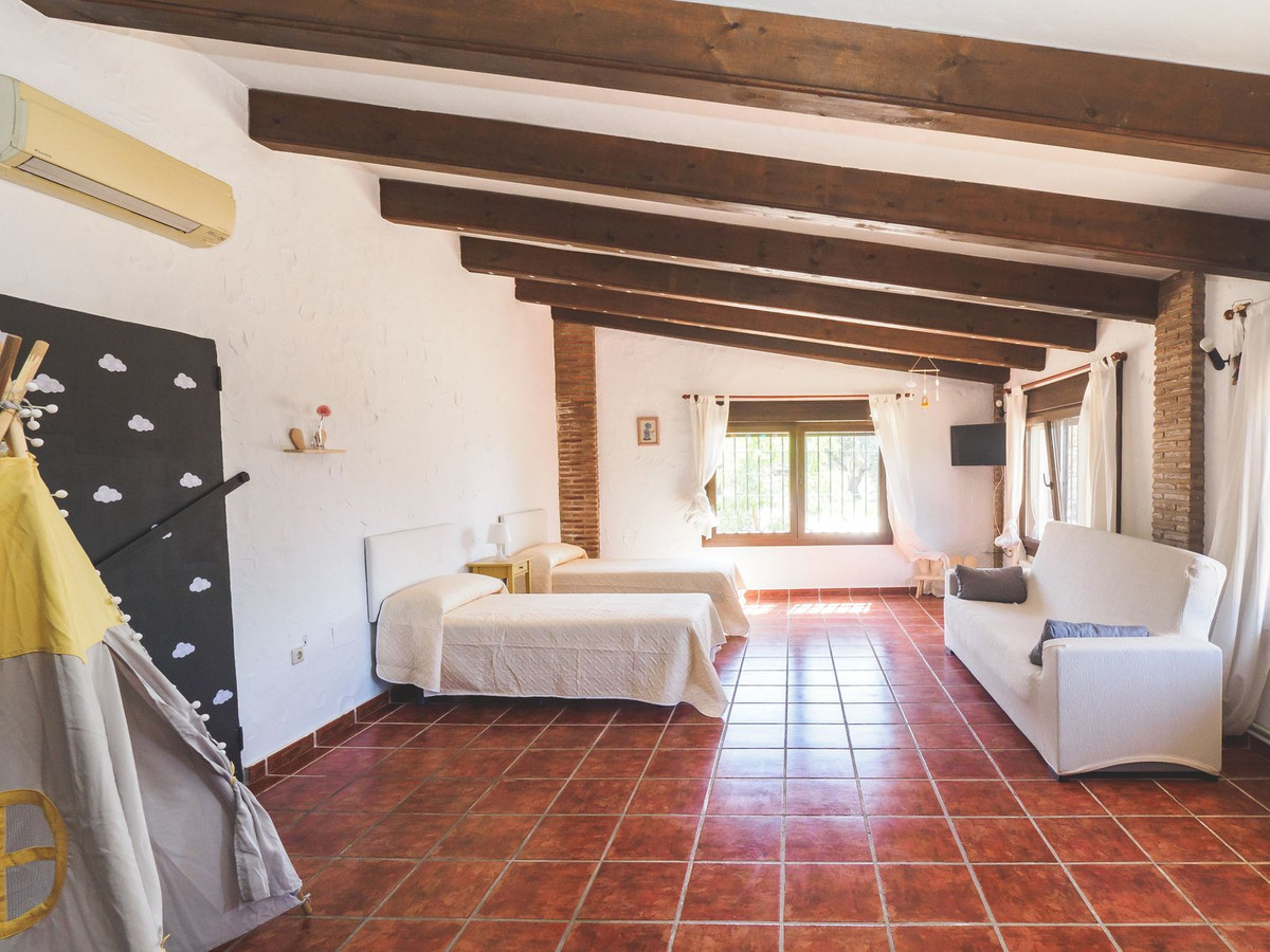 Se vende Casa de Invitados de 5 dormitorios en Costa Del Sol, Málaga, España