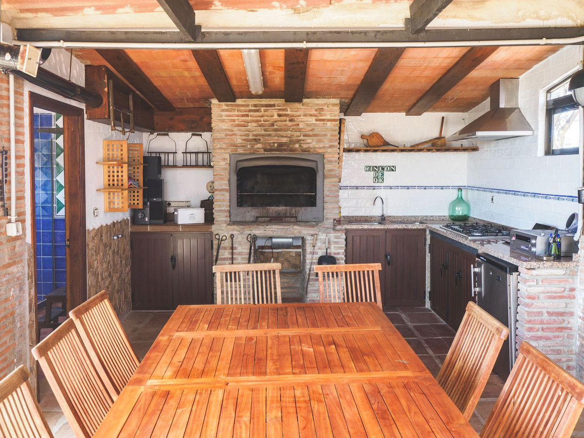 Se vende Casa de Invitados de 5 dormitorios en Costa Del Sol, Málaga, España