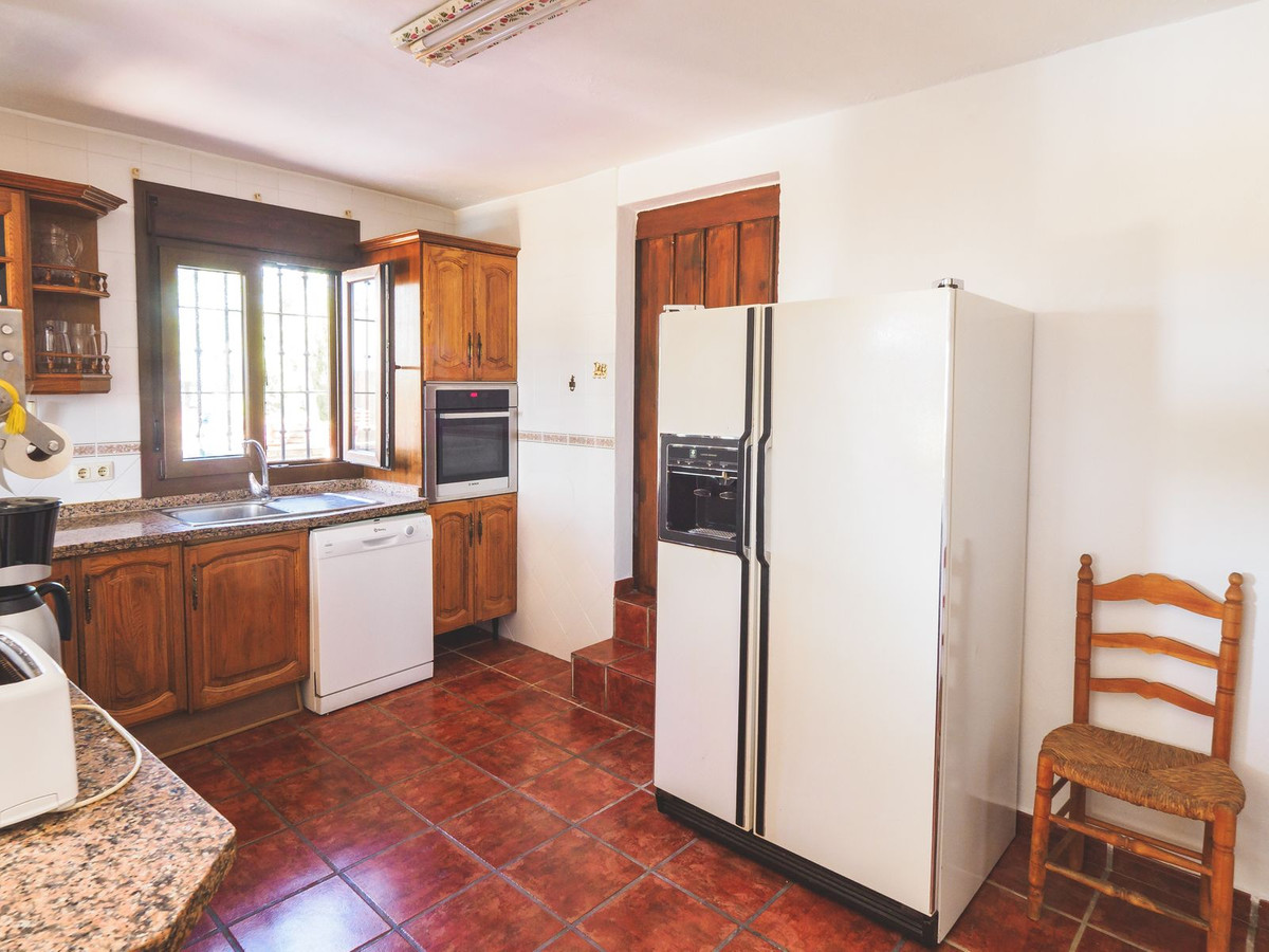 Se vende Casa de Invitados de 5 dormitorios en Costa Del Sol, Málaga, España