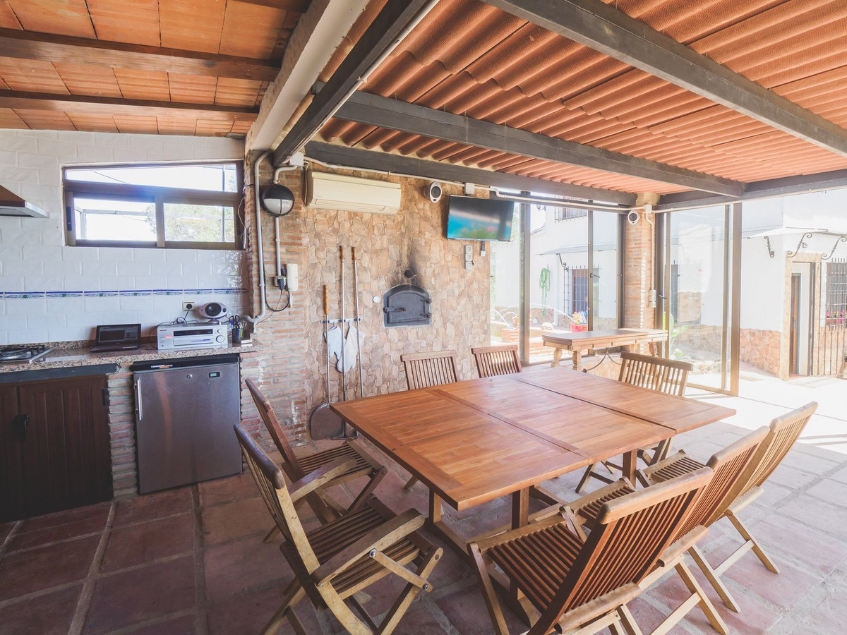 Se vende Casa de Invitados de 5 dormitorios en Costa Del Sol, Málaga, España