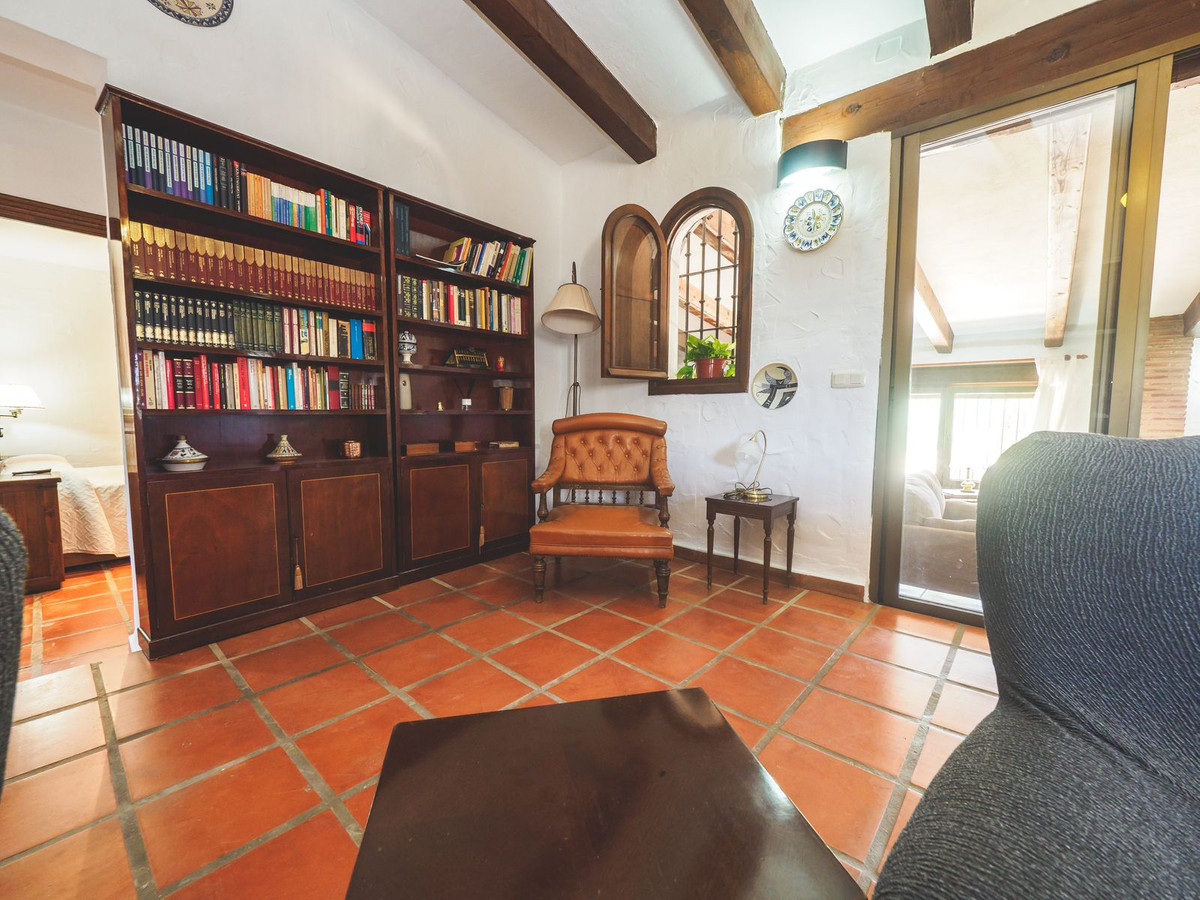 Se vende Casa de Invitados de 5 dormitorios en Costa Del Sol, Málaga, España