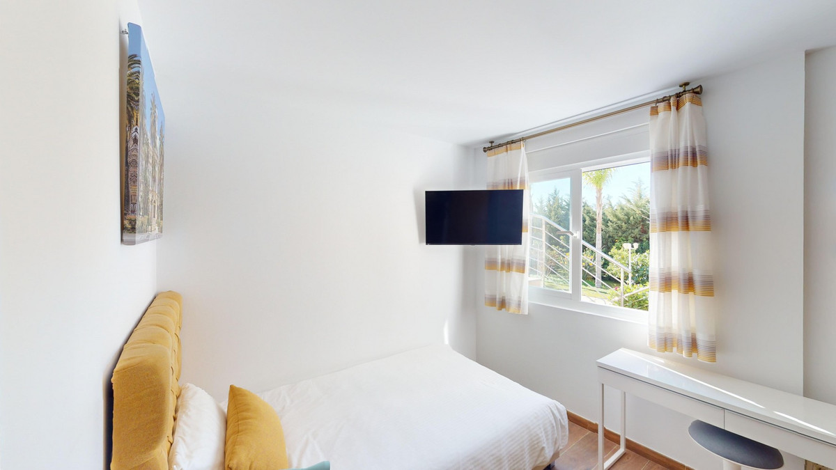 Se vende Villa - Chalet de 6 dormitorios en Costa Del Sol East, Málaga, España