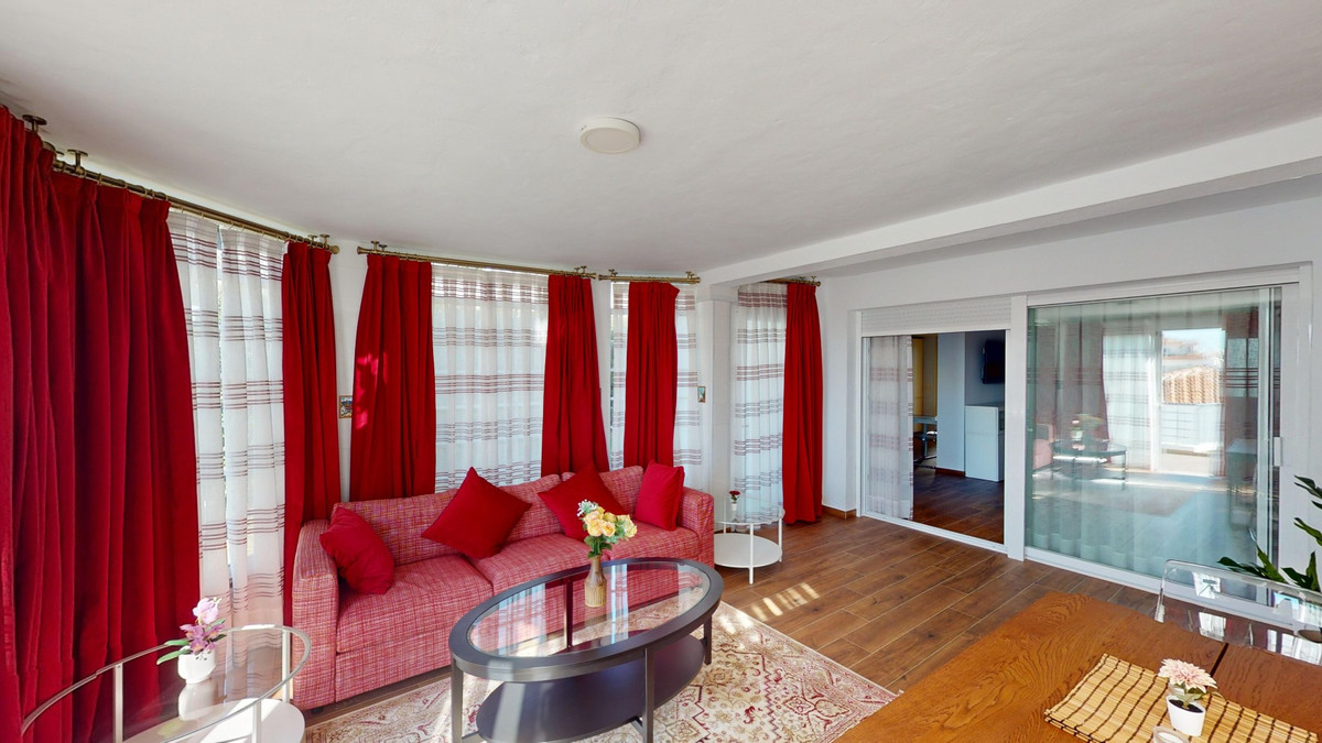Se vende Villa - Chalet de 6 dormitorios en Costa Del Sol East, Málaga, España