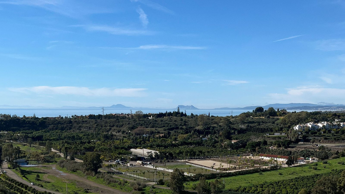 2 Bed Apartment for sale in New Golden Mile Costa Del Sol, Málaga, Spain