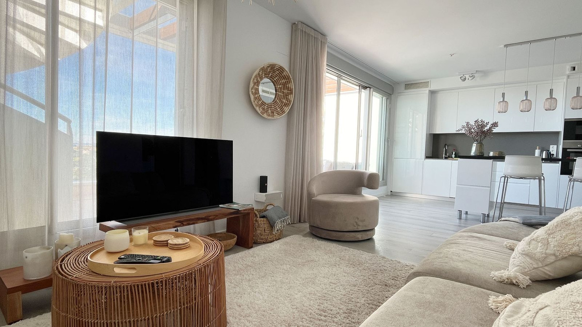 2 Bed Apartment for sale in New Golden Mile Costa Del Sol, Málaga, Spain
