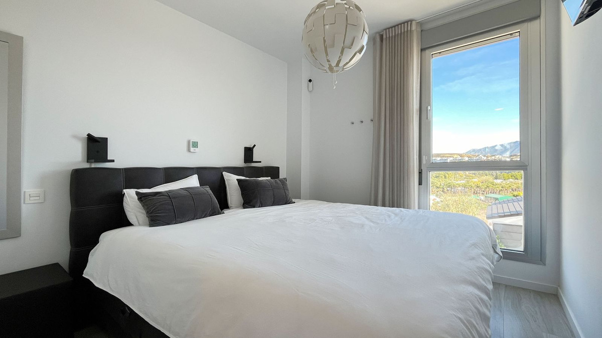 2 Bed Apartment for sale in New Golden Mile Costa Del Sol, Málaga, Spain