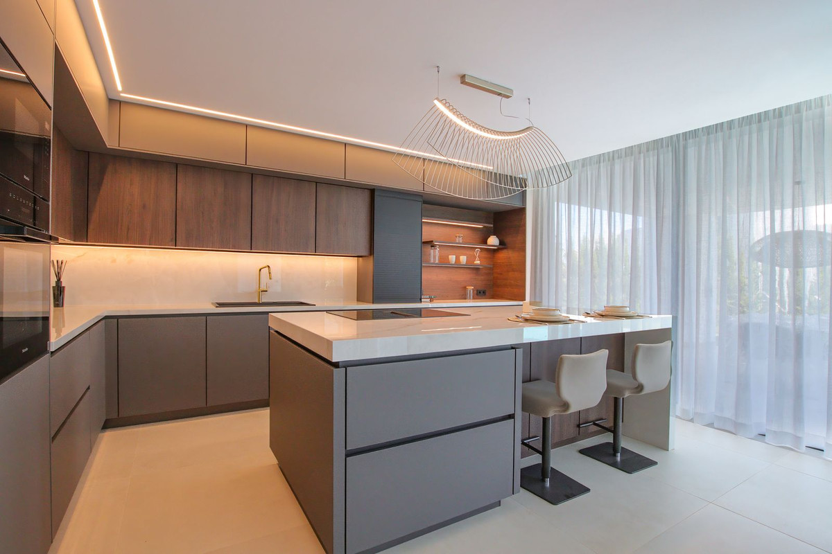 4 Bed Townhouse for sale in Valle Romano Costa Del Sol, Málaga, Spain