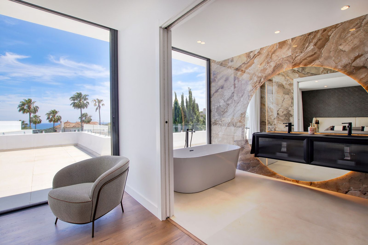 4 Bed Townhouse for sale in Valle Romano Costa Del Sol, Málaga, Spain