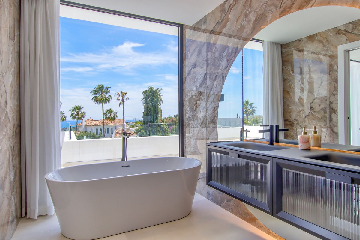 4 Bed Townhouse for sale in Valle Romano Costa Del Sol, Málaga, Spain