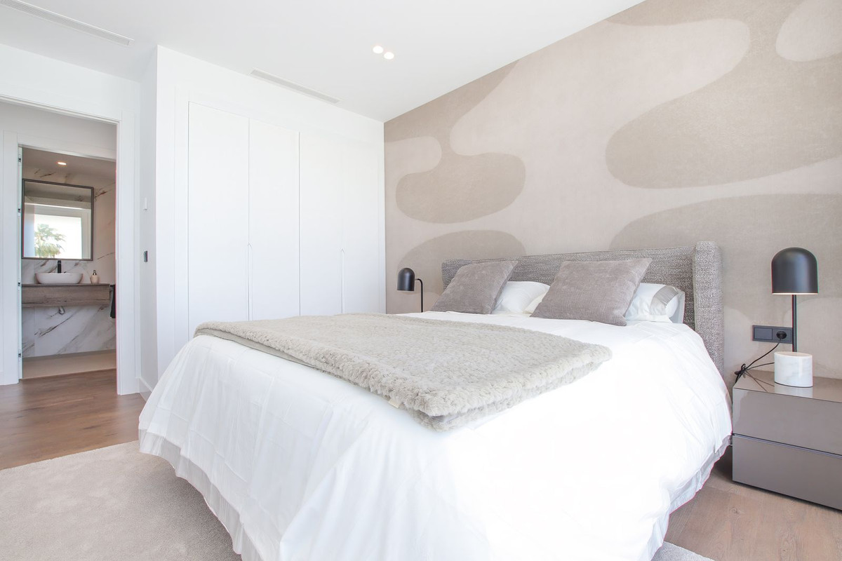 4 Bed Townhouse for sale in Valle Romano Costa Del Sol, Málaga, Spain
