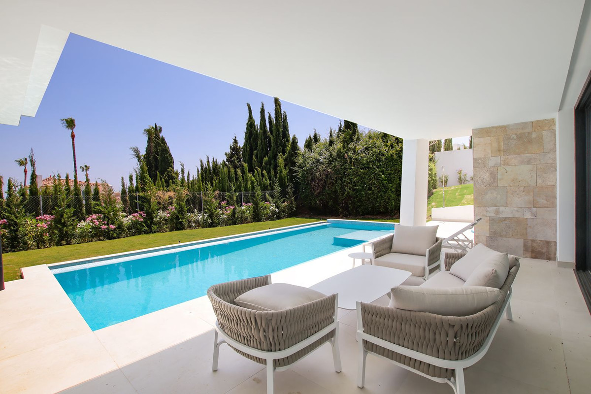 4 Bed Townhouse for sale in Valle Romano Costa Del Sol, Málaga, Spain