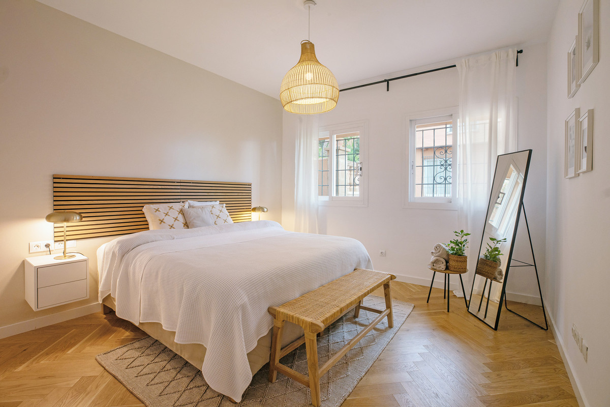 3 Bed Apartment for sale in Nueva Andalucía Costa Del Sol, Málaga, Spain