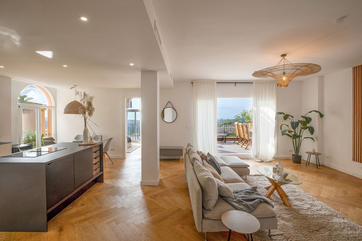 3 Bed Apartment for sale in Nueva Andalucía Costa Del Sol, Málaga, Spain