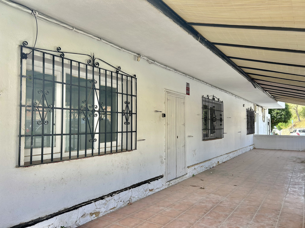 Se vende Otro de 8 dormitorios en Costa Del Sol, Cadiz, España