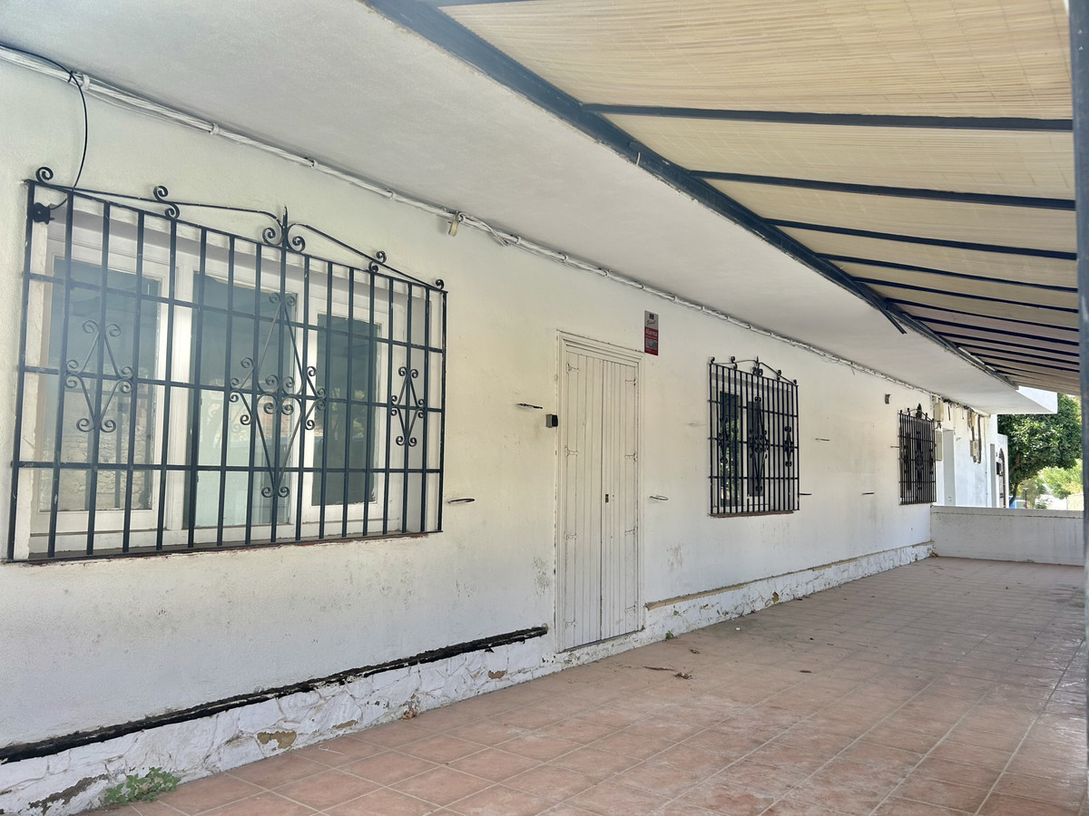 Se vende Otro de 8 dormitorios en Costa Del Sol, Cadiz, España