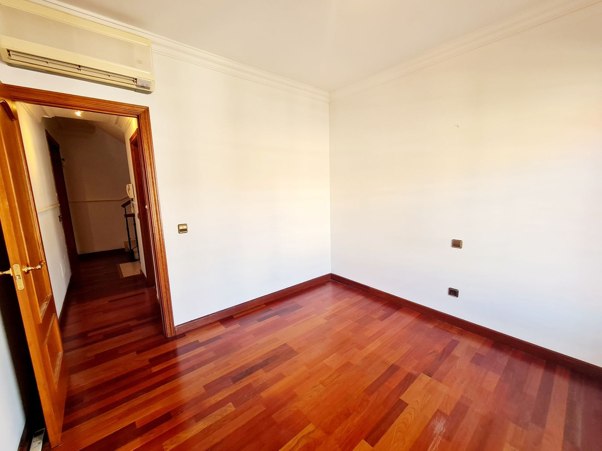 3 Bed Townhouse for sale in Fuengirola Costa Del Sol, Málaga, Spain