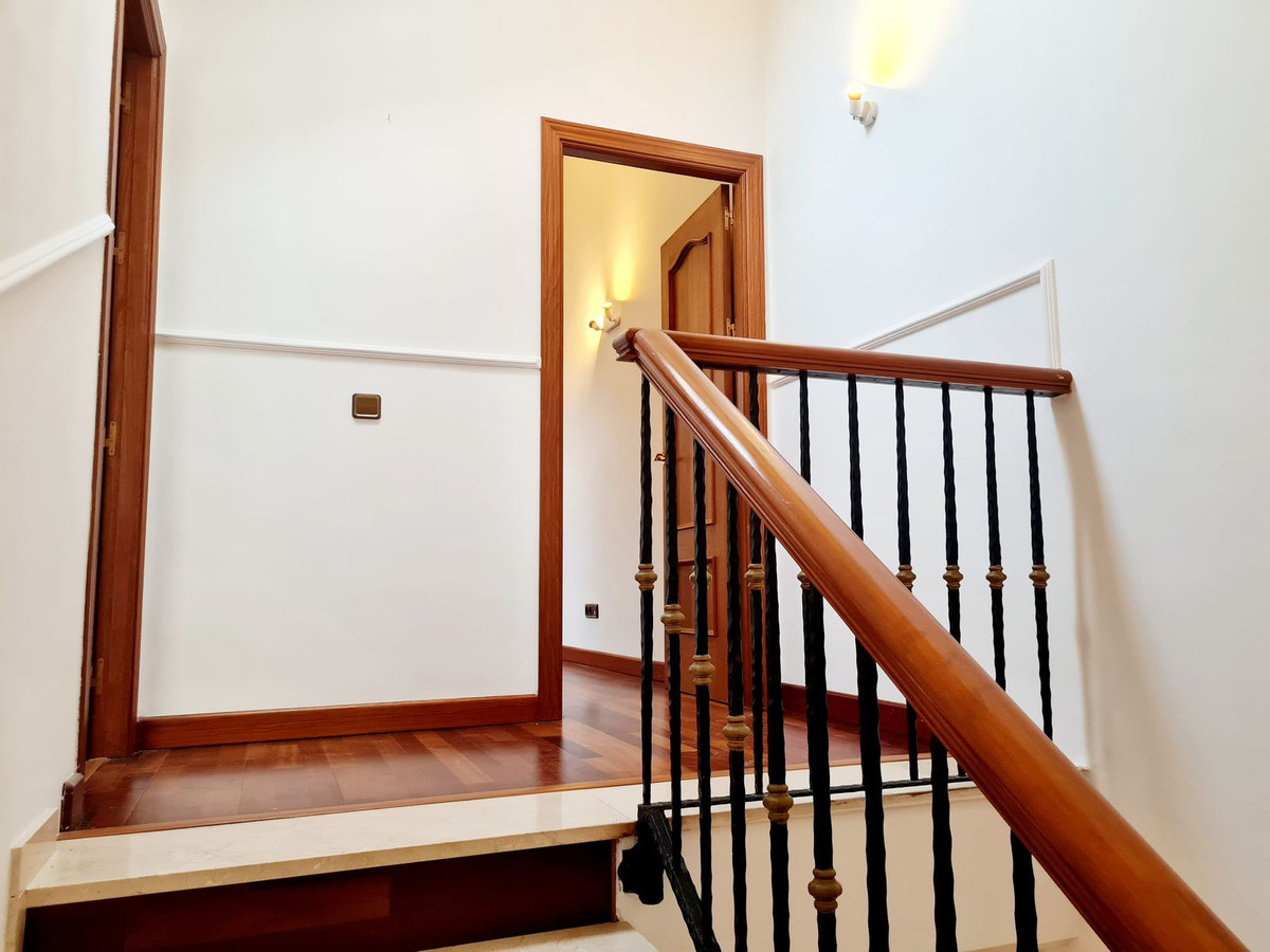 3 Bed Townhouse for sale in Fuengirola Costa Del Sol, Málaga, Spain