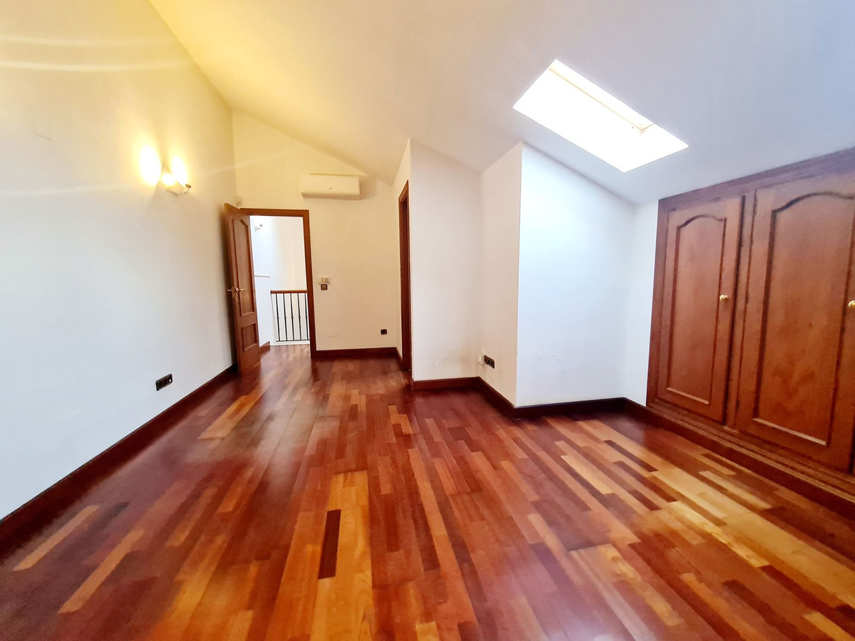 3 Bed Townhouse for sale in Fuengirola Costa Del Sol, Málaga, Spain