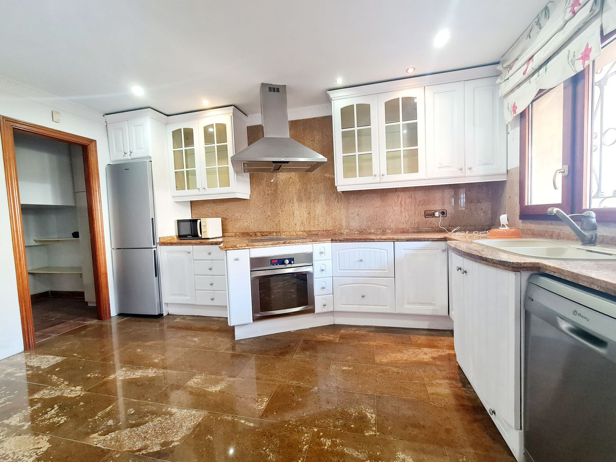 3 Bed Townhouse for sale in Fuengirola Costa Del Sol, Málaga, Spain