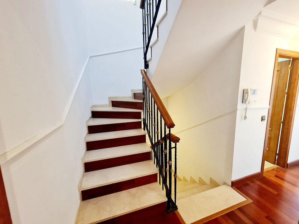 3 Bed Townhouse for sale in Fuengirola Costa Del Sol, Málaga, Spain